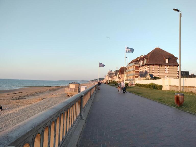 T2 Refait A Neuf Apartment Cabourg Luaran gambar